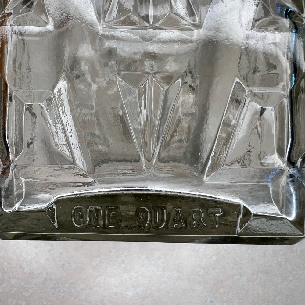 Vintage Clear Glass Manschewitz Monarch Wine Co. One Quart Decanter - Picture 4 of 9